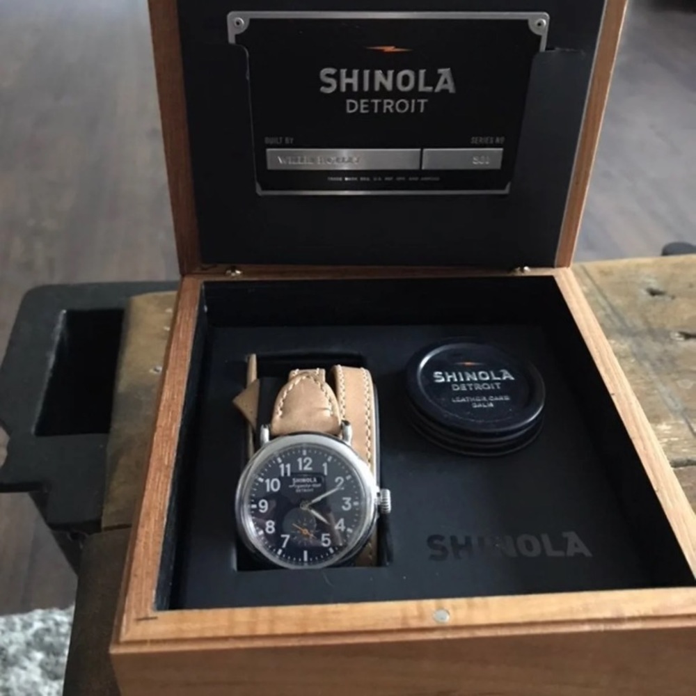 SHINOLA RUNWELL WRAP WATCH